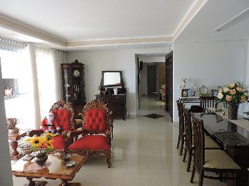 Apartamento / Padrão em Araçatuba , Comprar por R$(V) 1.100.000,00