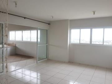Alugar Apartamento / Padrão em Araçatuba. apenas R$ 2.500,00