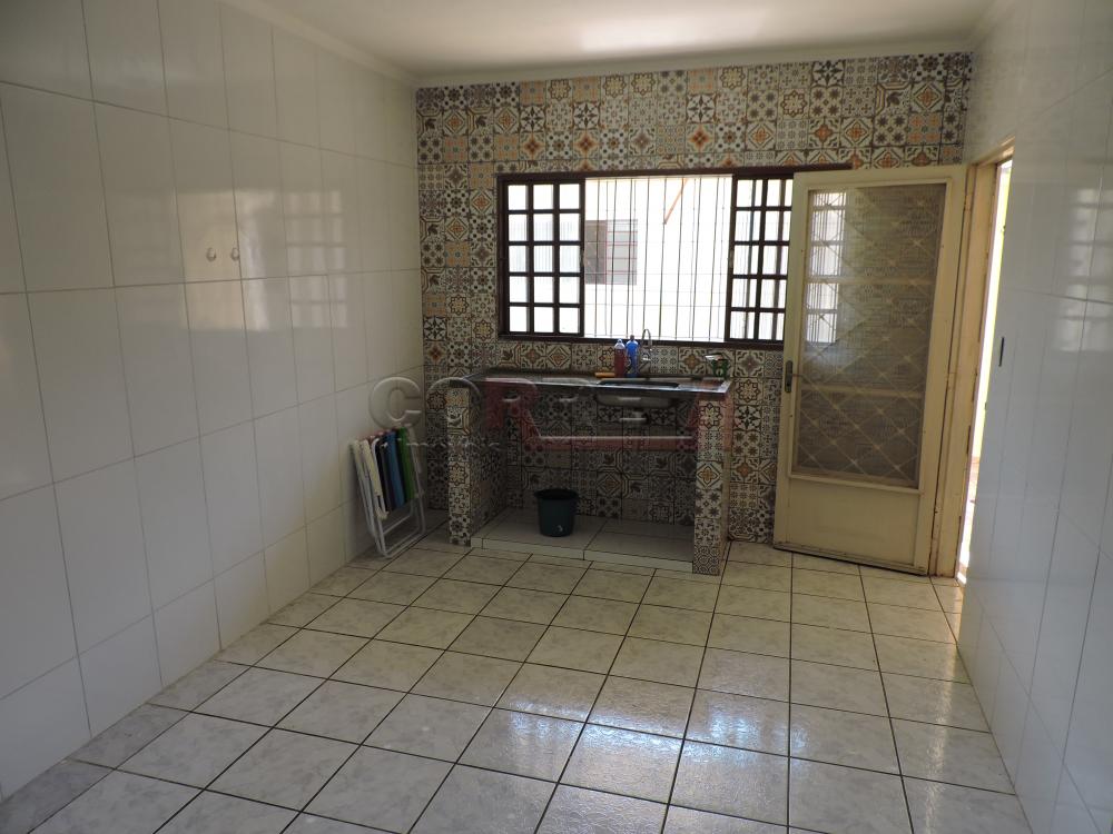 Alugar Casa / Residencial em Araçatuba R$ 800,00 - Foto 9
