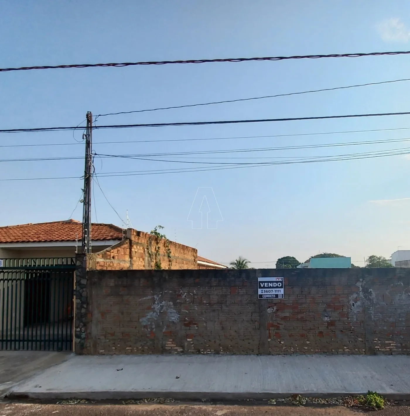 Comprar Terreno / Padrão em Araçatuba R$ 250.000,00 - Foto 1