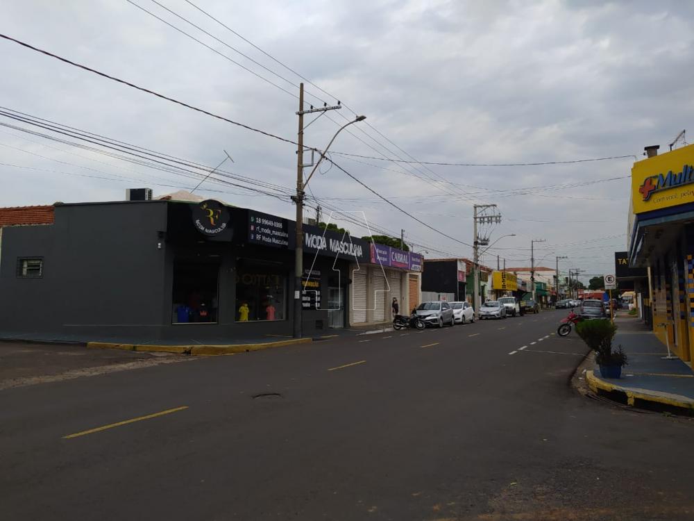Alugar Comercial / Salão em Araçatuba R$ 4.500,00 - Foto 4
