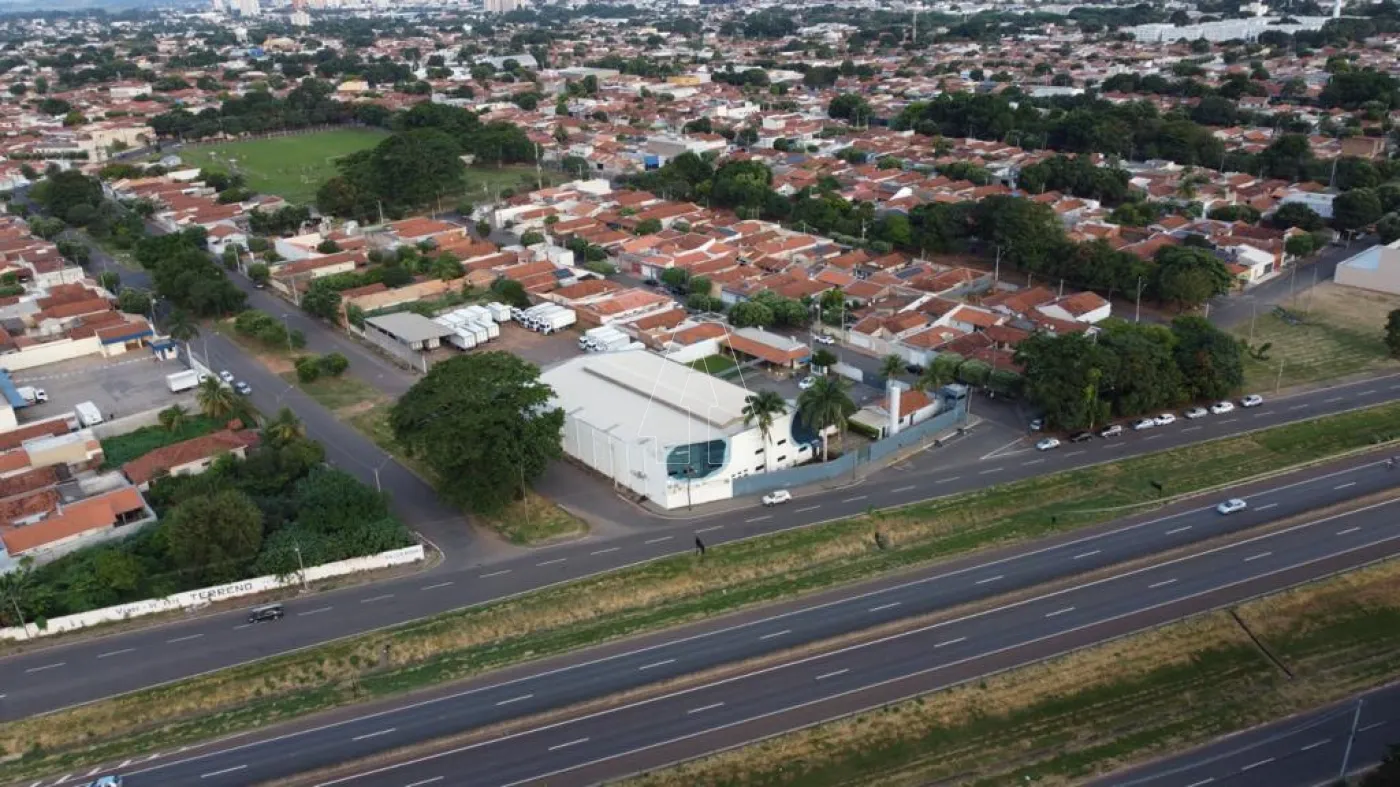 Alugar Comercial / Barracão em Araçatuba R$ 25.000,00 - Foto 2