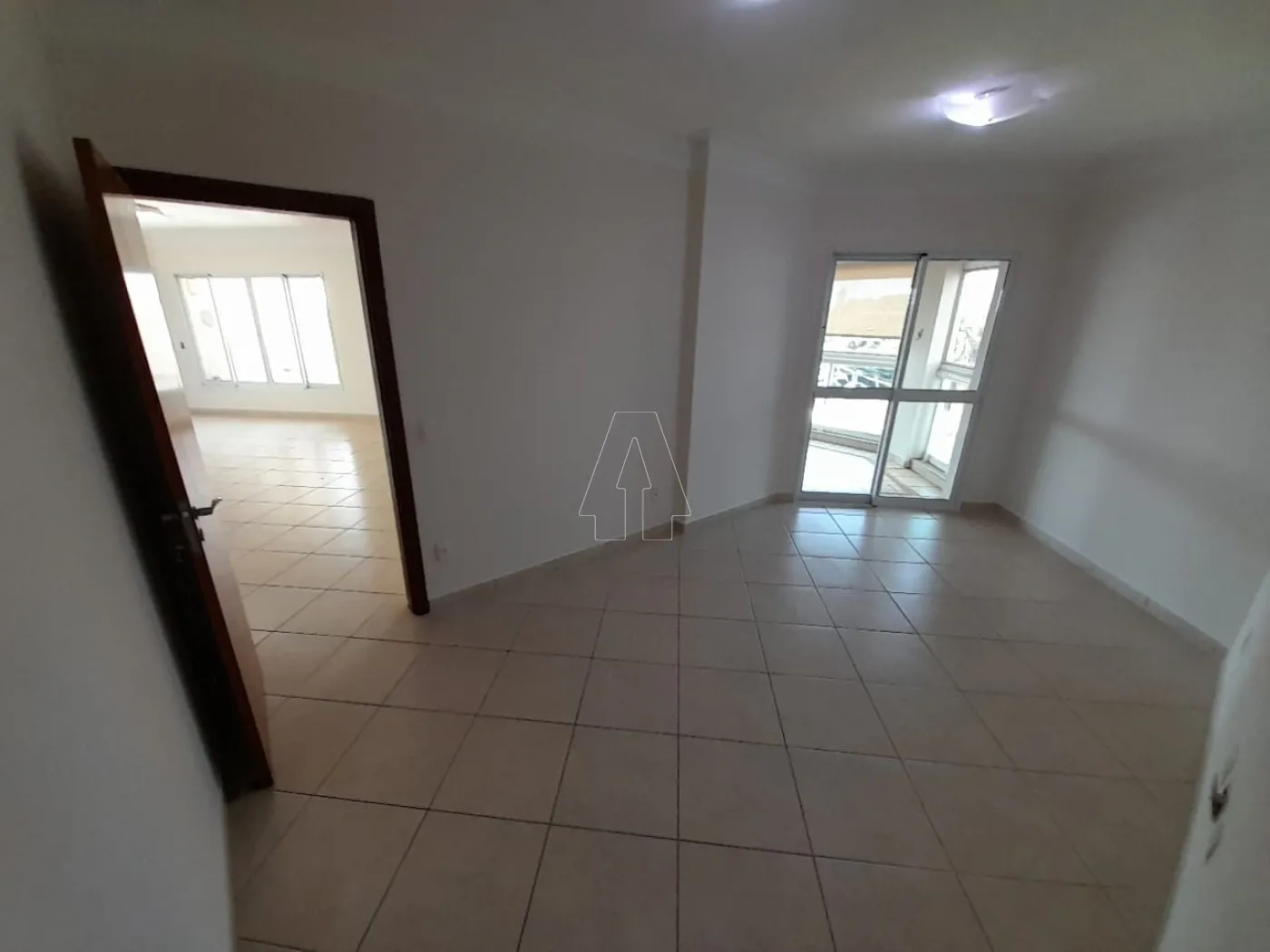 Alugar Apartamento / Padrão em Araçatuba R$ 3.200,00 - Foto 4