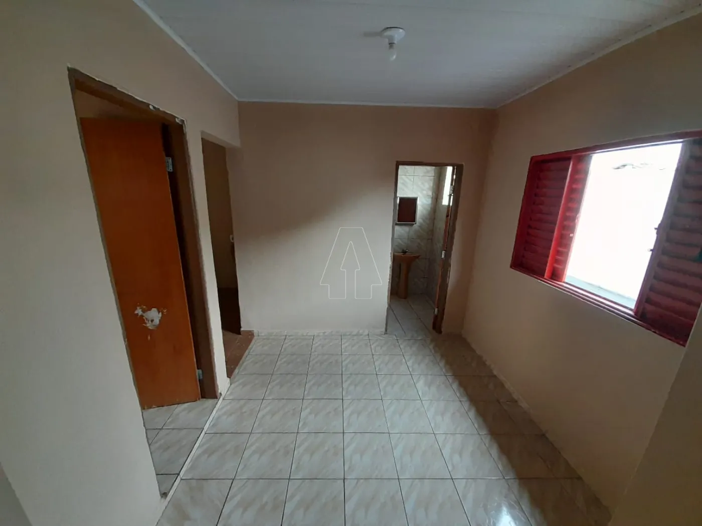Alugar Casa / Residencial em Araçatuba R$ 800,00 - Foto 4