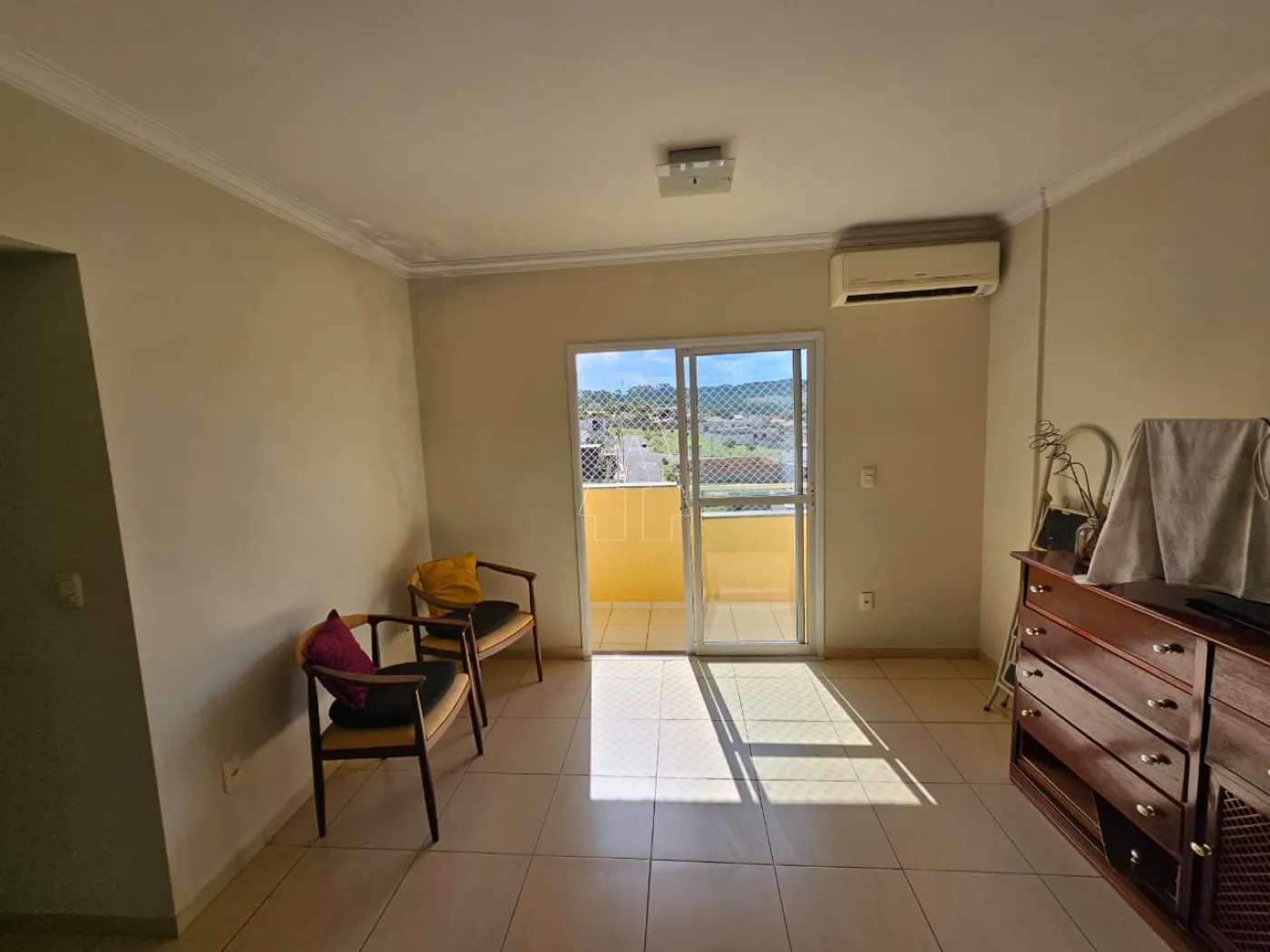 Comprar Apartamento / Padrão em Araçatuba R$ 250.000,00 - Foto 2