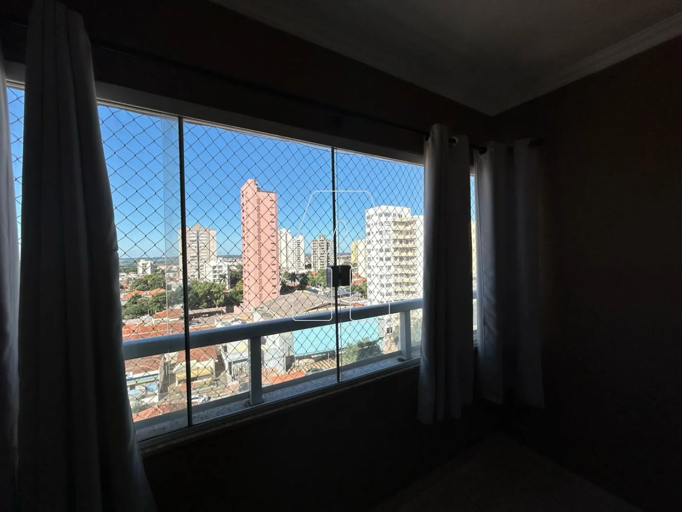 Alugar Apartamento / Padrão em Araçatuba R$ 1.600,00 - Foto 4