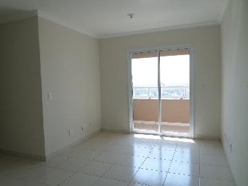 Alugar Apartamento / Padrão em Araçatuba. apenas R$ 1.385,00