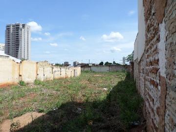 Terreno / Padrão em Araçatuba , Comprar por R$Consulte-nos