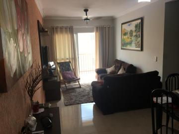 Alugar Apartamento / Padrão em Araçatuba. apenas R$ 245.000,00