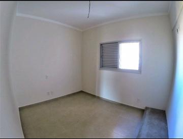 Alugar Apartamento / Padrão em Araçatuba. apenas R$ 550.000,00