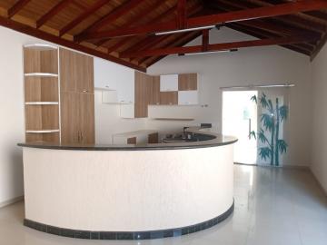 Alugar Casa / Condomínio em Araçatuba. apenas R$ 3.000,00