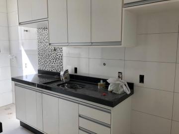 Apartamento / Padrão em Araçatuba , Comprar por R$(V) 180.000,00
