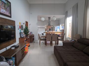 Casa / Residencial em Araçatuba , Comprar por R$450.000,00