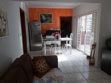 Alugar Casa / Residencial em Araçatuba. apenas R$ 1.500,00