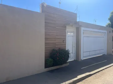 Alugar Casa / Residencial em Araçatuba. apenas R$ 419.000,00