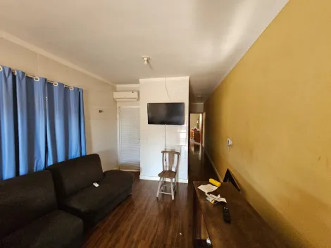 Alugar Casa / Residencial em Araçatuba. apenas R$ 1.600,00