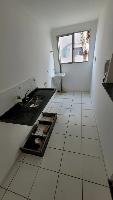 Alugar Apartamento / Padrão em Araçatuba. apenas R$ 1.100,00