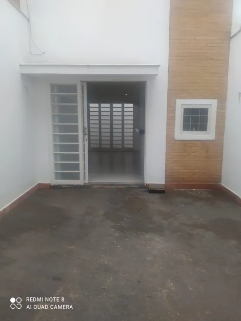 Alugar Casa / Residencial em Araçatuba. apenas R$ 700,00