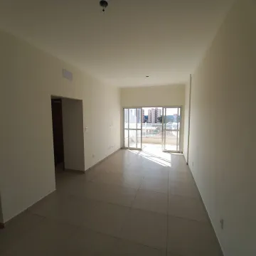 Alugar Apartamento / Padrão em Araçatuba. apenas R$ 495.000,00