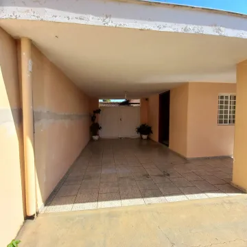 Alugar Casa / Residencial em Araçatuba. apenas R$ 220.000,00